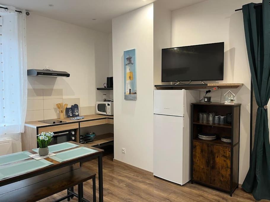 Le Bleuet Appartement Montréjeau Buitenkant foto